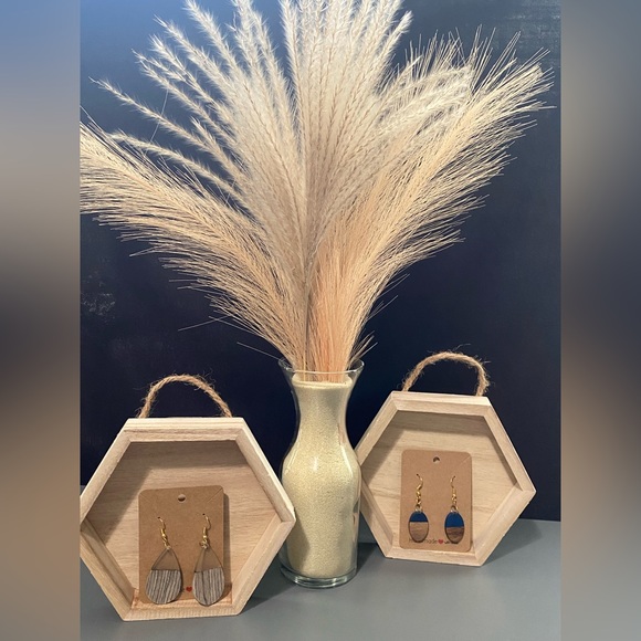 #004 Acrylic Earrings leather - Picture 1 of 2